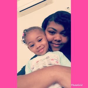 Meet your Posher, Yanna